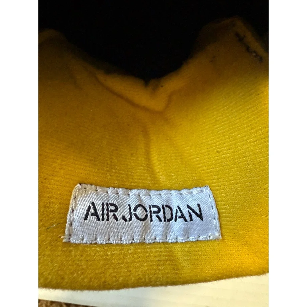 AIR JORDAN Yellow‎ Thunder - Men's Size 8